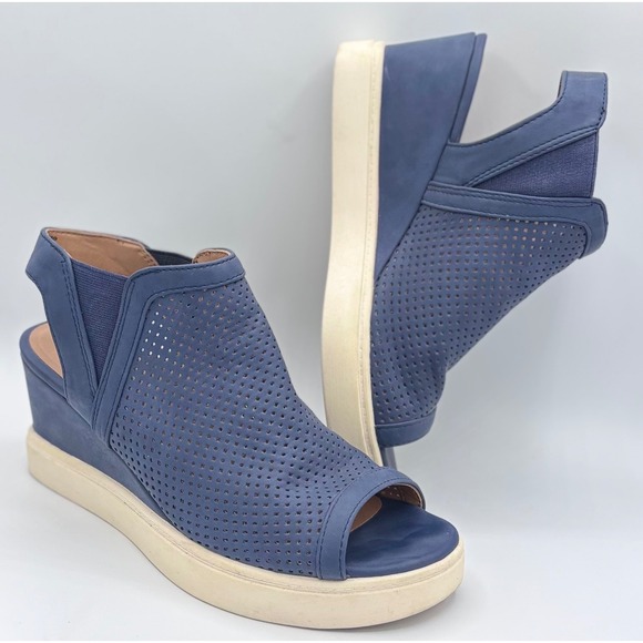 Sonoma Womens Perforated Wedge Sandals Blue Size 7.5 Medium Open Toe Casual Wear - Picture 1 of 4